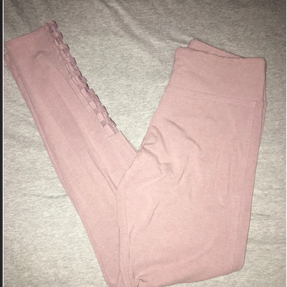VS leggings